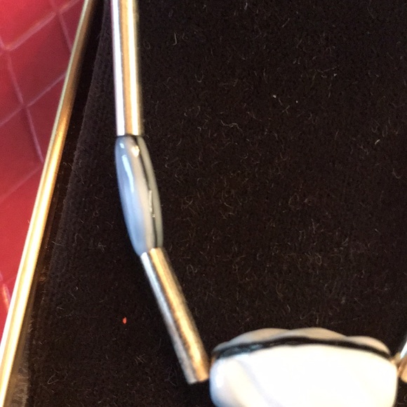 Silver and purplish gray with black stripe beaded necklace - Picture 5 of 5